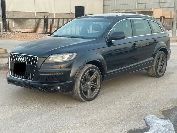 Audi Q7 S Line 2012 1