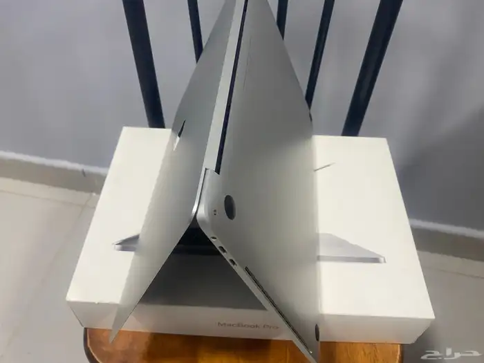 ماك بوك برو تاتش بار 2