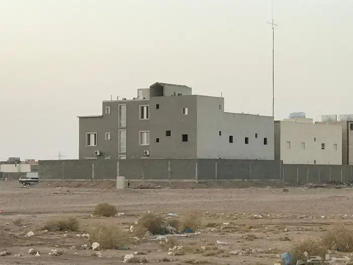 موقع مميز فيلا للبيع او الاستثمار الطويل 3