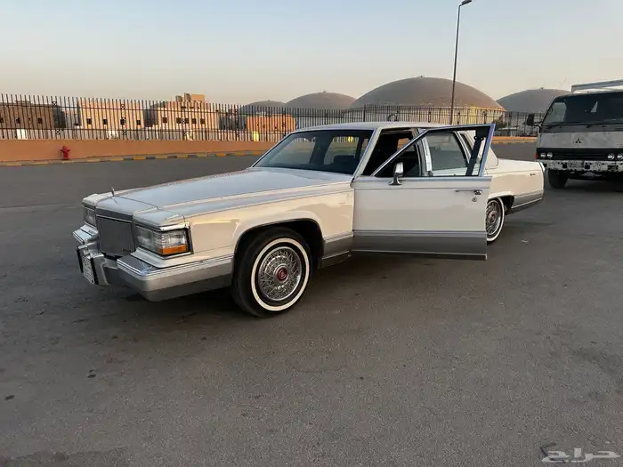 للبيع كدلك لون ابيض الداخلي كحلي كل شي شغال مفحوص مجدد 3