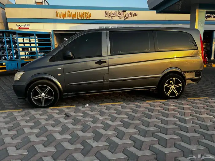 فان مرسيدس 2011 7