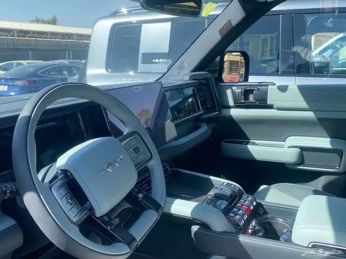 وصول ليبارد 5 لمعرضنا بالمنطقة الحرة الأردنية جاهز للشحن 6