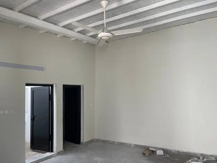 للإيجار مجمع سكني جديد غرف عمال بخميس مشيط حي شباعه   حوش 2