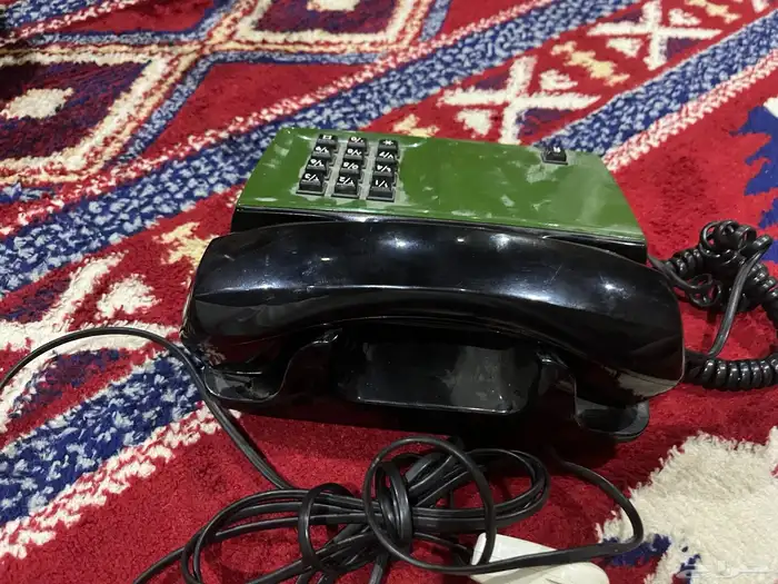 السلام عليكم تلفون قديم لبيع لعلا 1