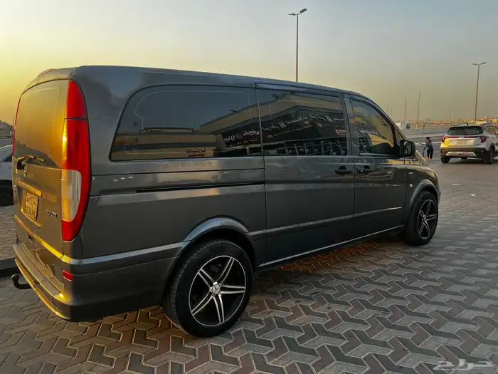 فان مرسيدس 2011 4