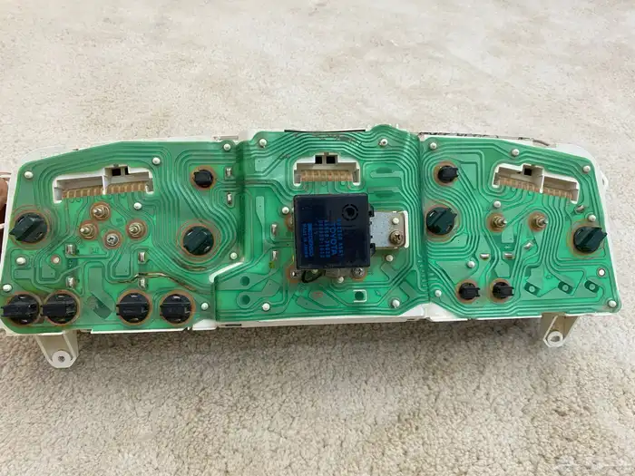 قطع هايلوكس 2005 89 26