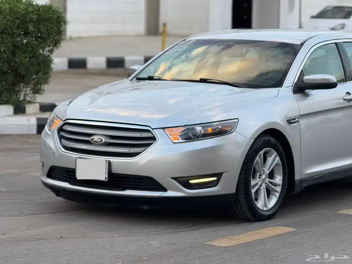 فورد تورس 2015 مخزن قمة بالنظافة 8