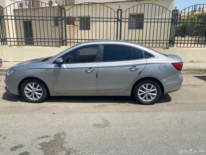 للبيع mg5 2023 سيارة 1