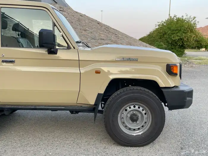 جيب ربع مخزن 22
