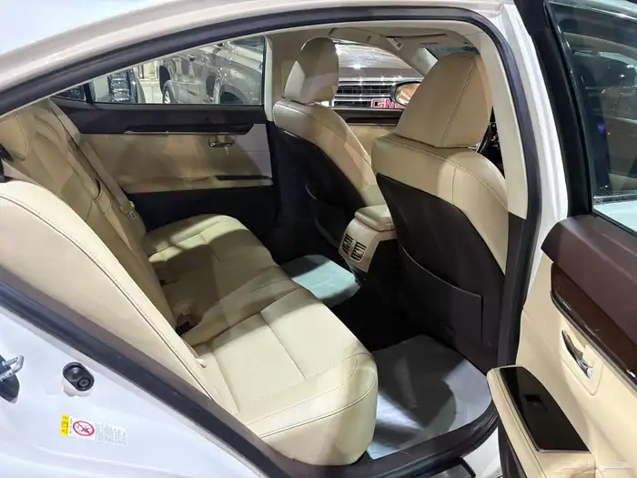 لكزس ES350 2017 14