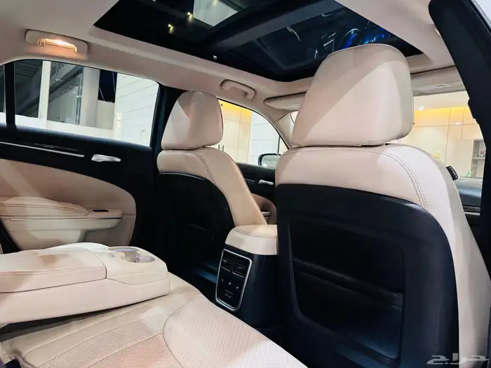 كرايسلر C300 فل كامل نظيف جدا 12