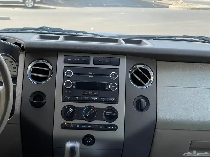 فورد اكسبديش 2010 18