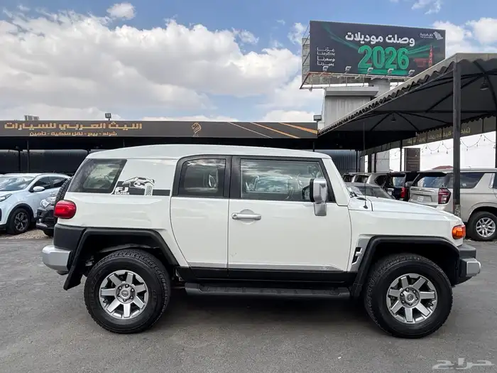 تويوتا اف جي 2022 4