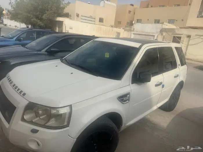 لاندروفر LR 2 موديل 2010 1