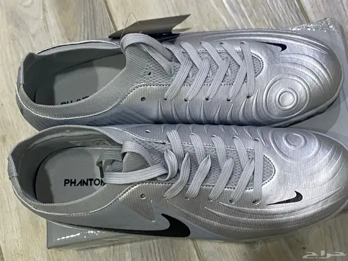 حذاء كورة ملعب صناعي رياضي   نايك المقاس 43 3