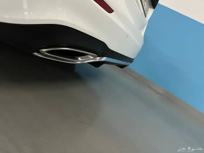 دفيوزر خلفى AMG اصلى نظييف جدا  كالجديد 2