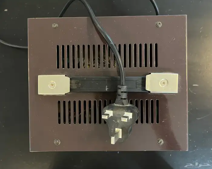 منظم ومحول جهد كهربائي اوتوماتيكي يوكوهاما الياباني ST500W4 4