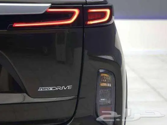 تتوفر فئات تويوتا اوروبان اصفار لمبيعات البنوك بأقل ربح 0.35 4