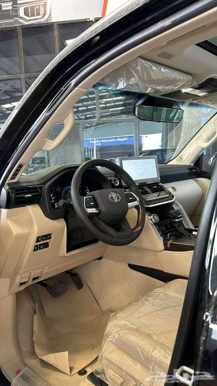 تويوتا لاندكروزر GXR L5 فل كامل وارد خليجي 2025 - 325.000 1