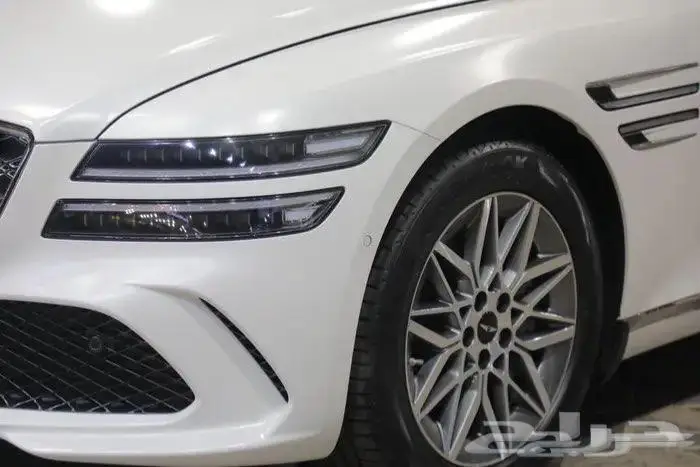 جينيسس G80 بريستيج بانوراما جلد اربعة سلندر موديل 2025 8