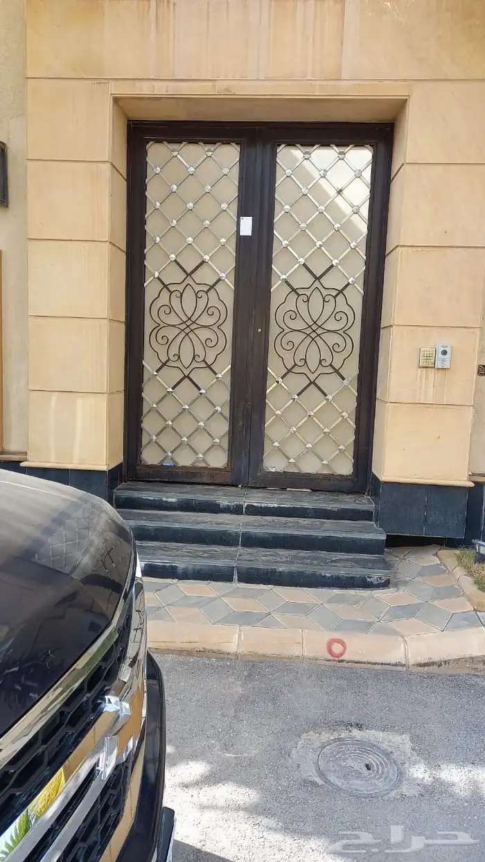 باب شارع بابين 1