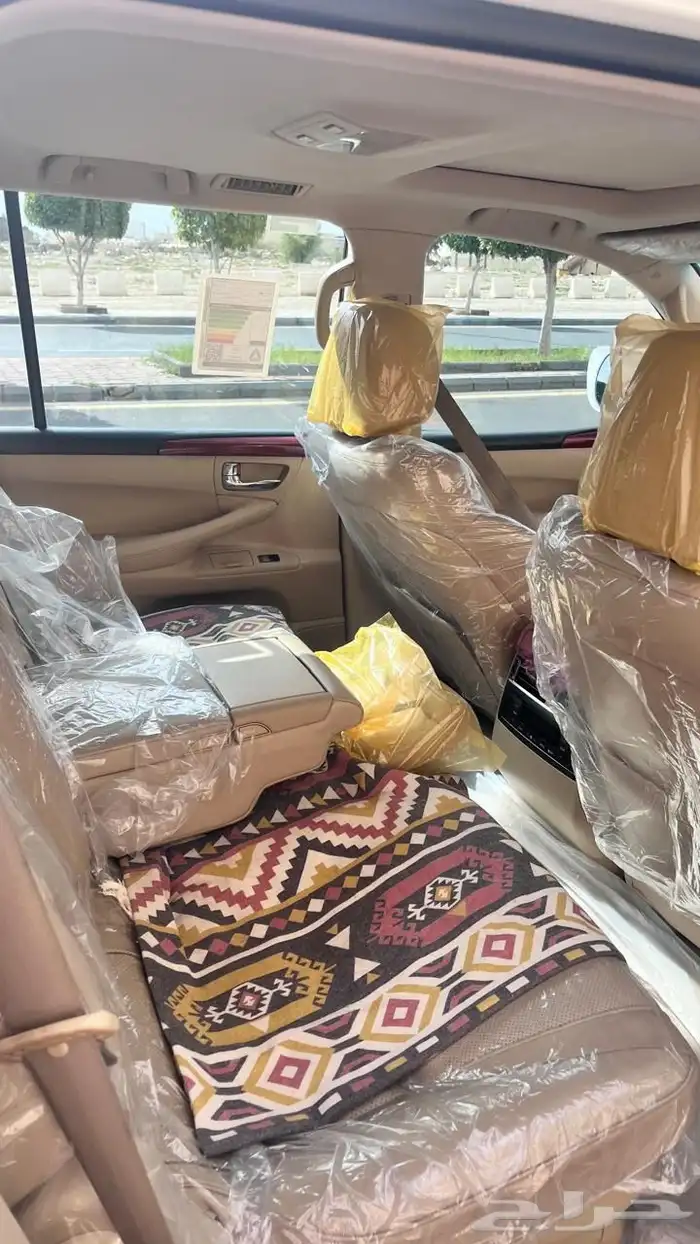 صالون لكزز 32