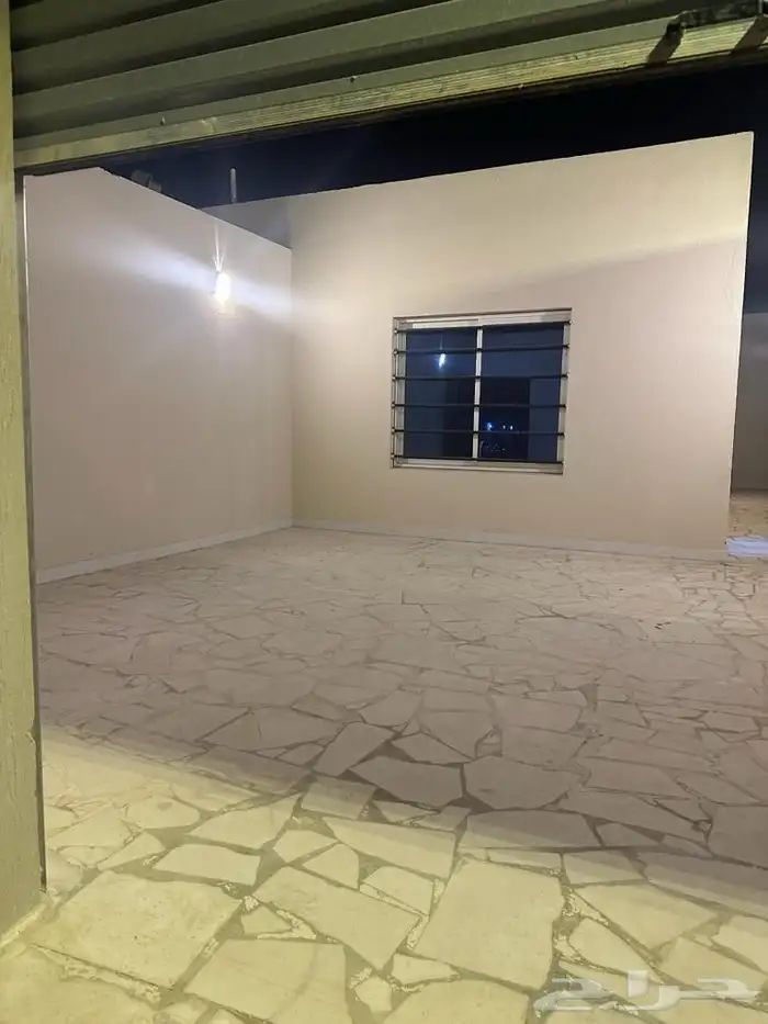 استراحات عمال في الرمال 1