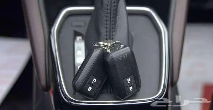 تتوفر فئات تويوتا اوروبان اصفار لمبيعات البنوك بأقل ربح 0.35 1