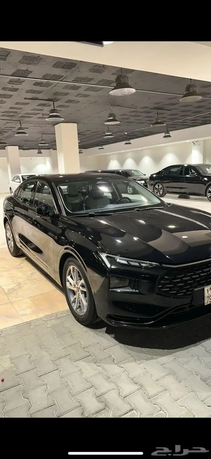 ايجار سيارات فارهه مع السايق 1