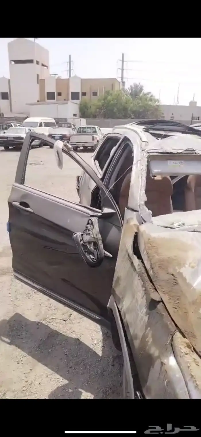 للبيع سياره تشليح 4