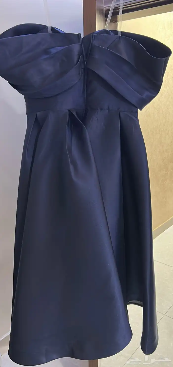 فستان من (JOLINA)كحلي مقاس M 1