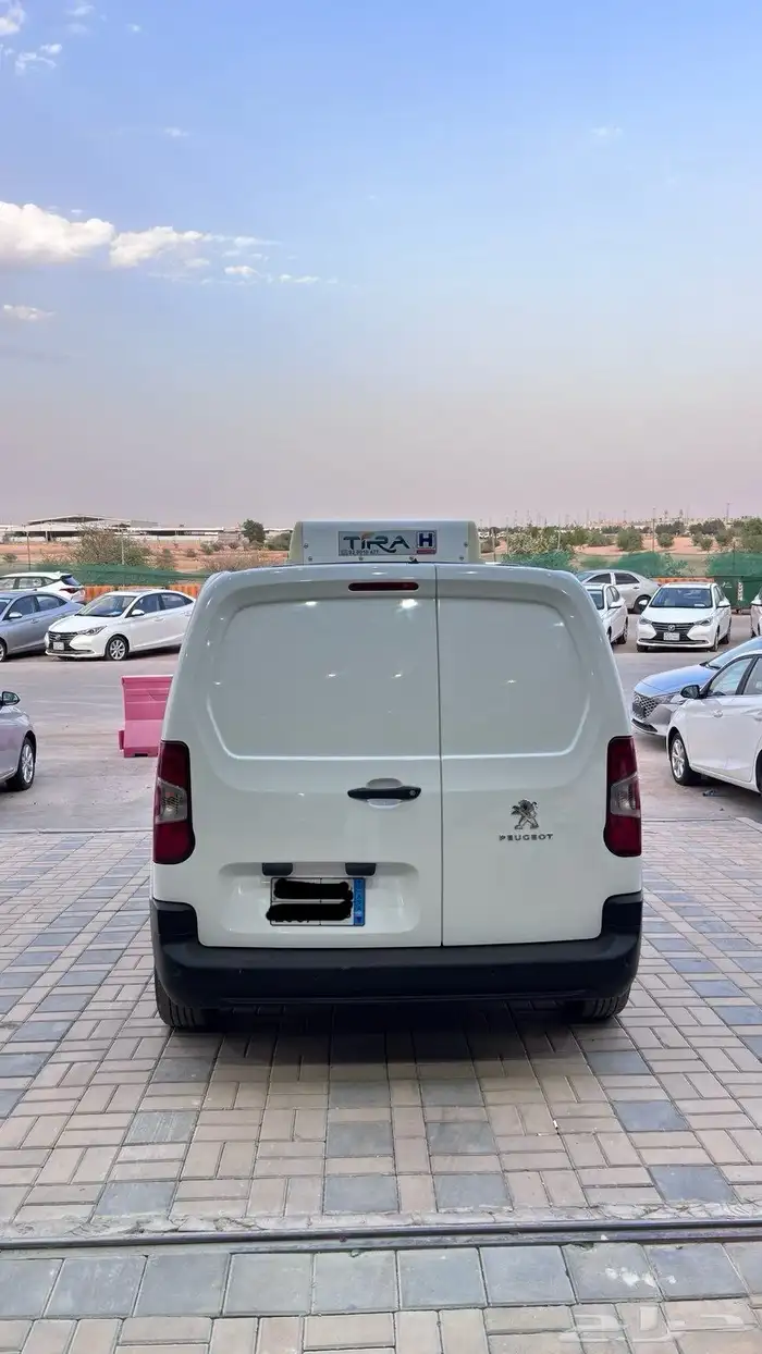 بيجو بارتنر ثلاجه 2022 عداد قليل 3