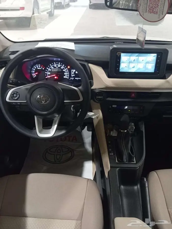 تويوتا يارس واي ستنادر 2026 13