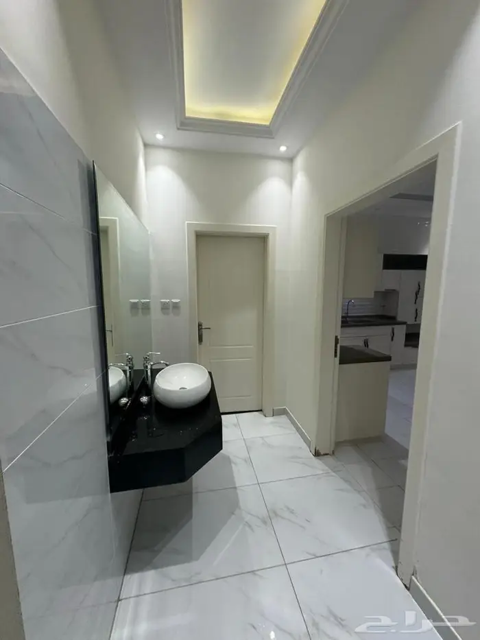 فلا للإيجار السنوي 10