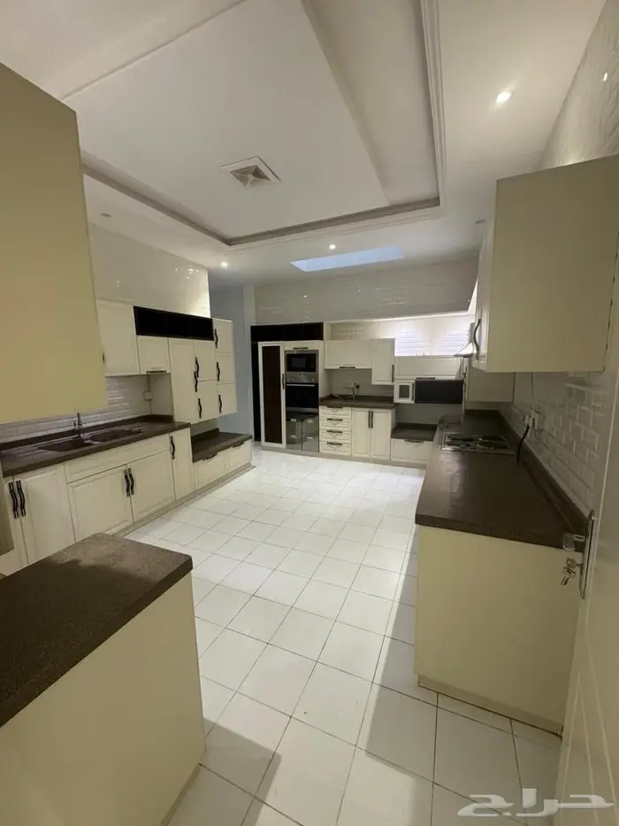 فلا للإيجار السنوي 7