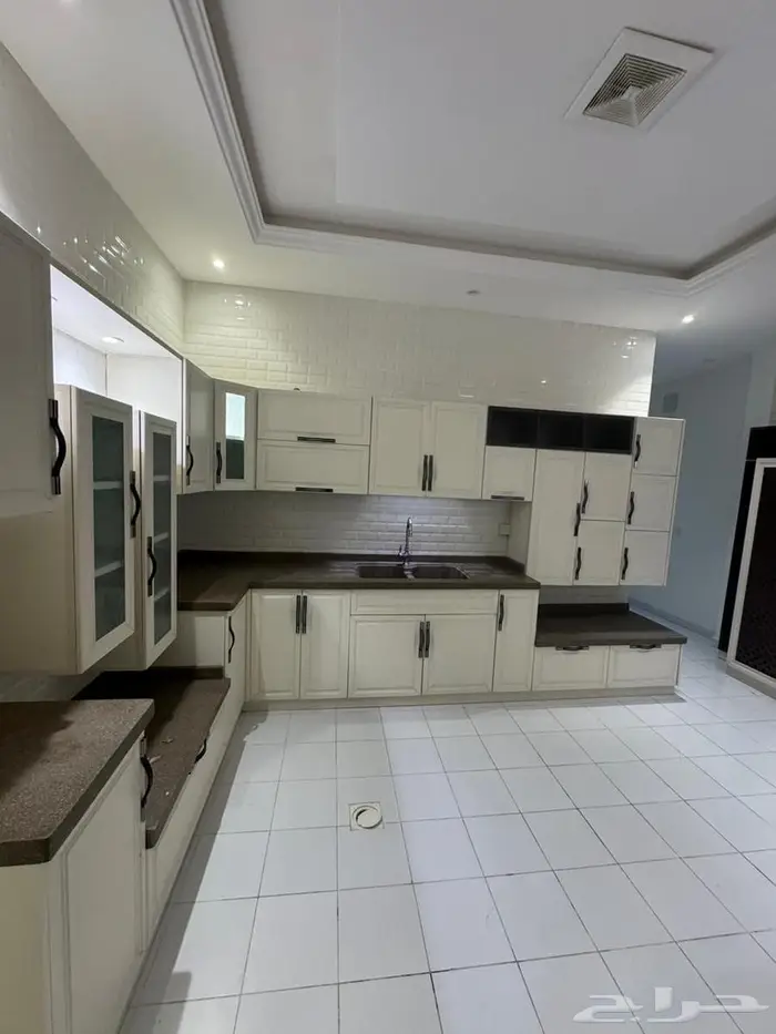 فلا للإيجار السنوي 17