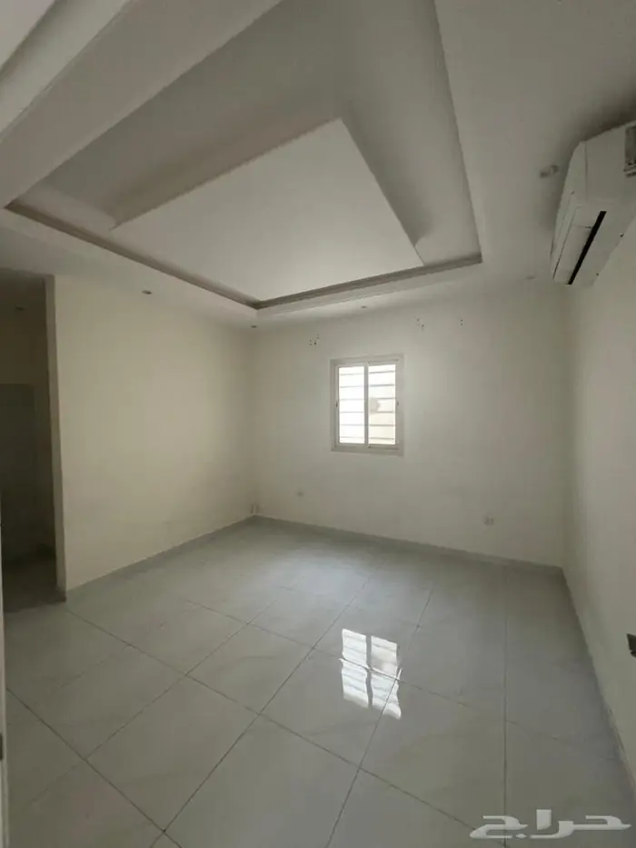 فلا للإيجار السنوي 16