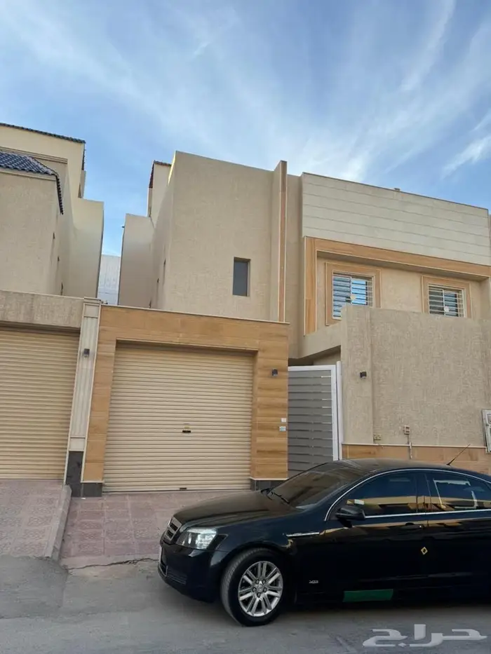 فلا للإيجار السنوي 12