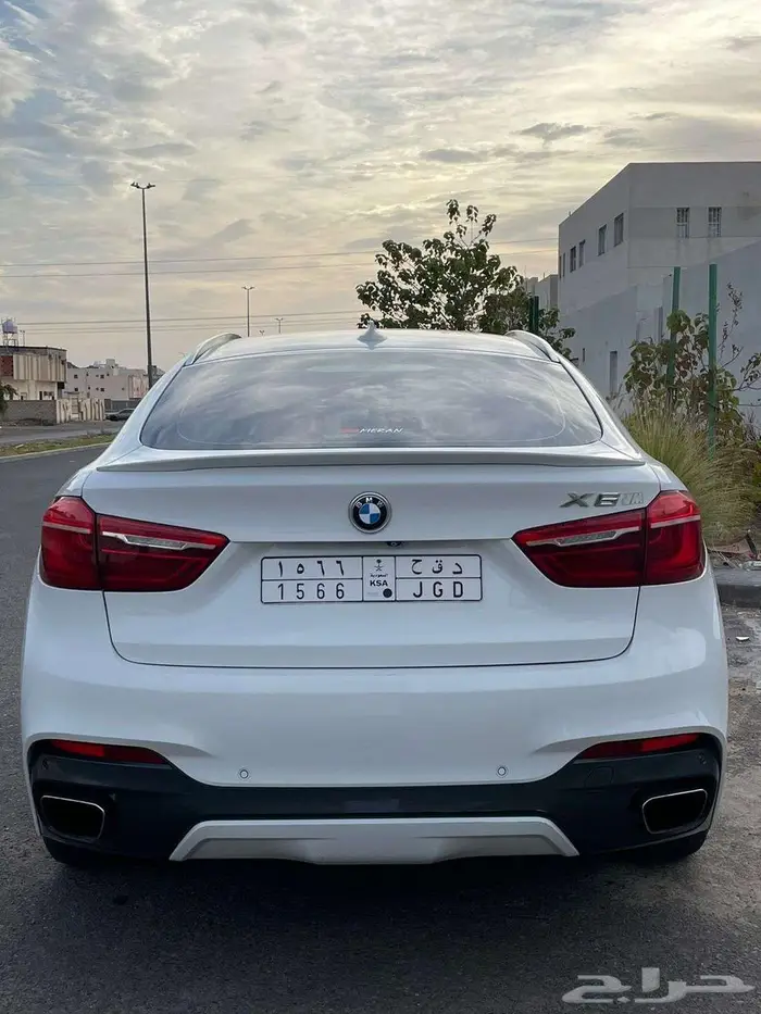BMW بي ام دبليو 12