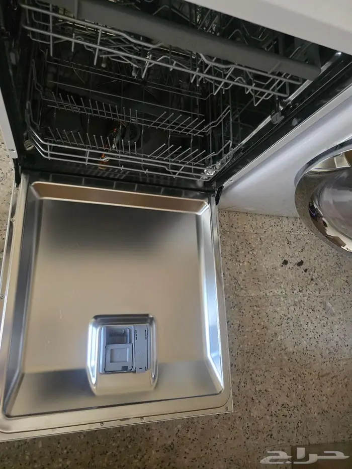 للبيع  غسالة صحون LG QuadWash بحالة ممتازة 1