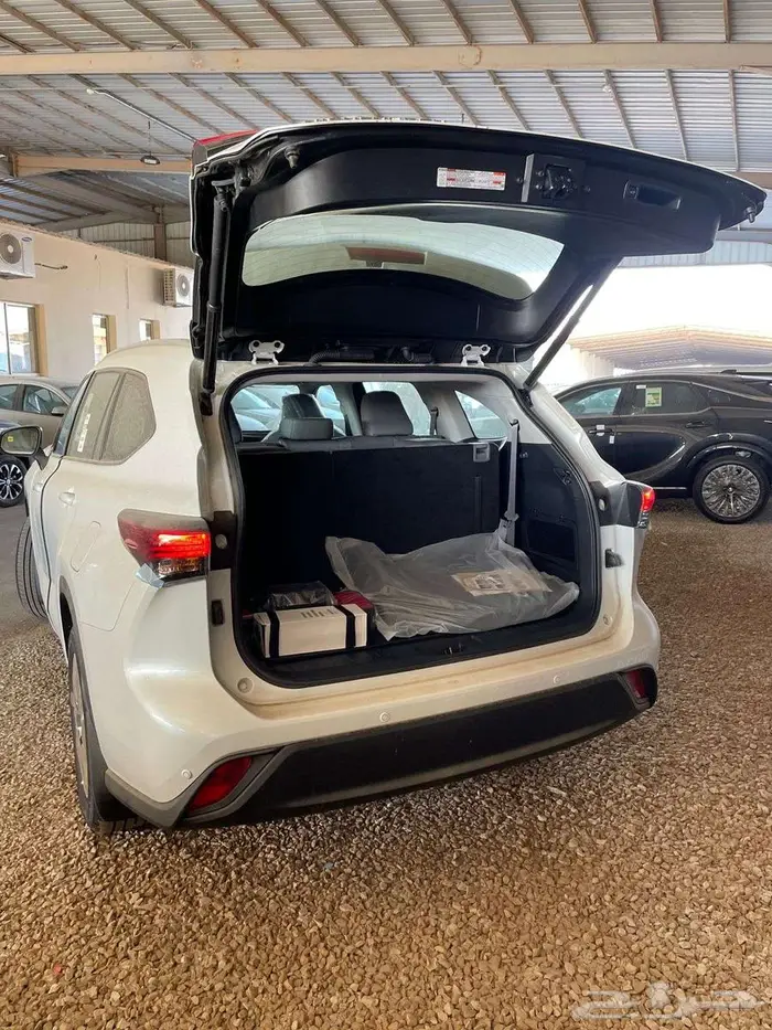 تويوتا هايلاندر GLE 2025 3