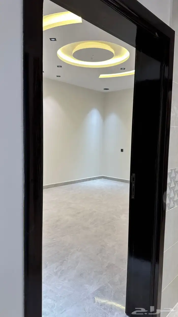 شقة فاخرة جديدة للإيجار الباحة مخطط جدرة الجديد ( الواحة ) 15