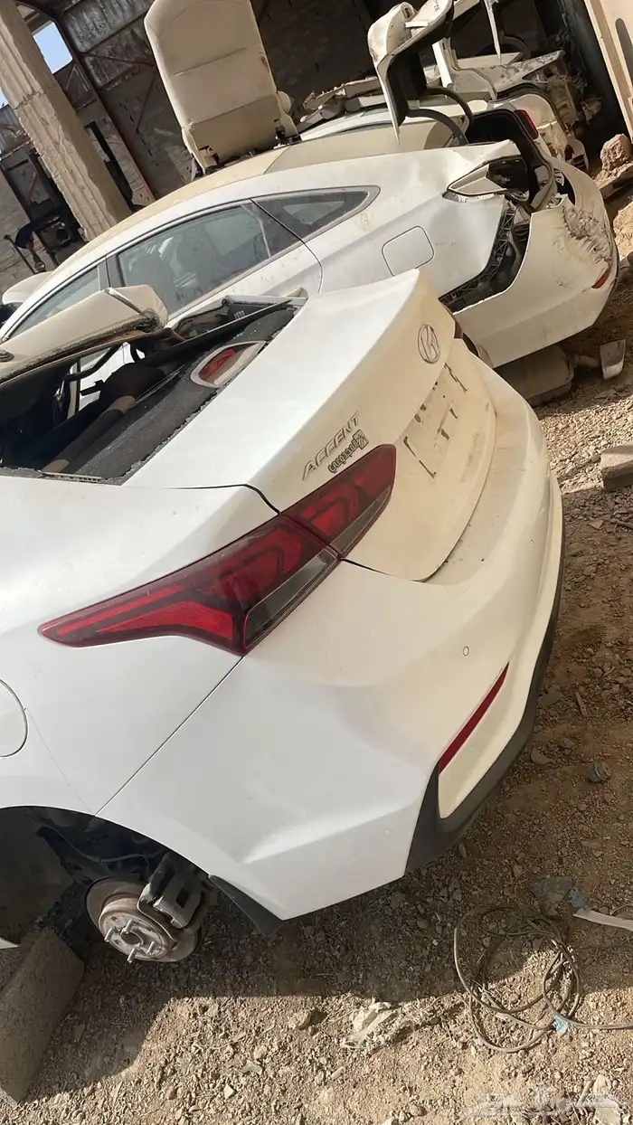 بيع قطع غيار اكسنت 2022 رقم التواصل 5