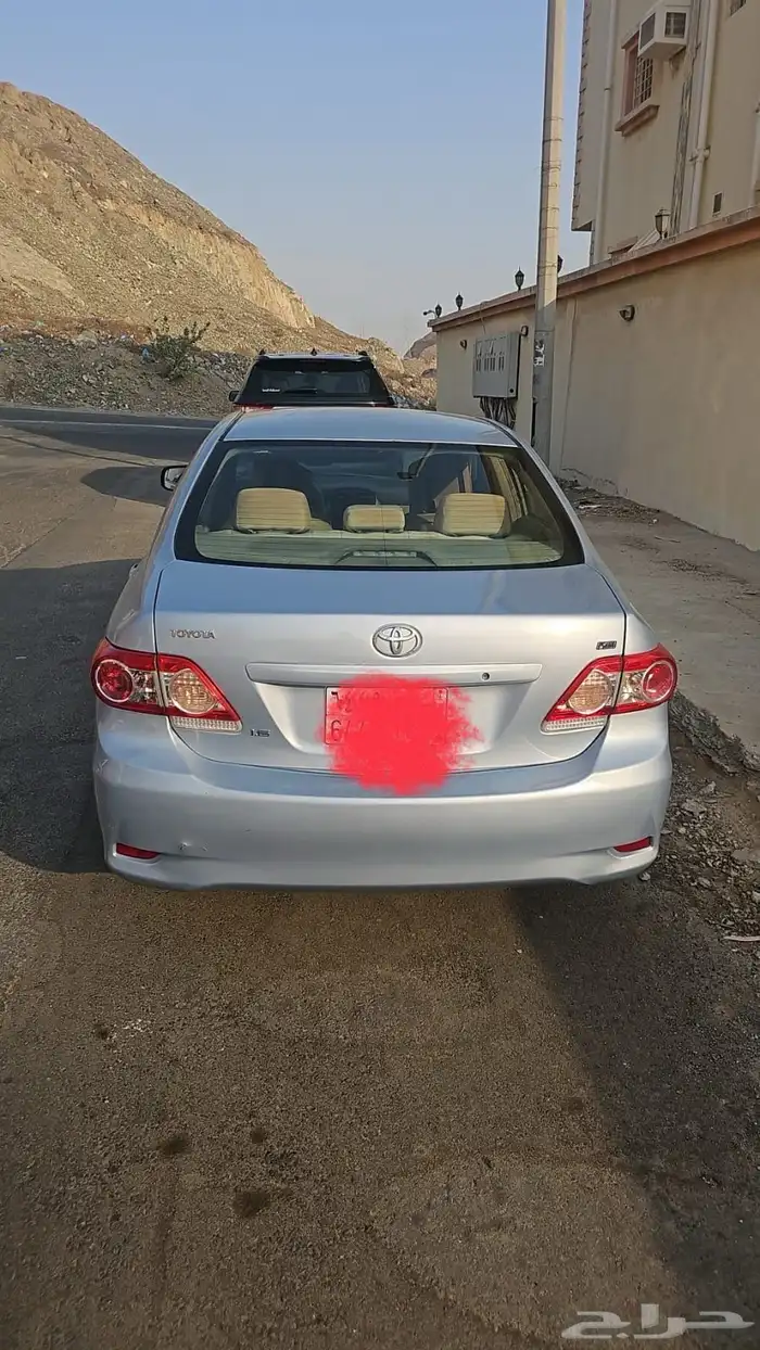 كورلا 2011 اتوماتيك نظيف 2