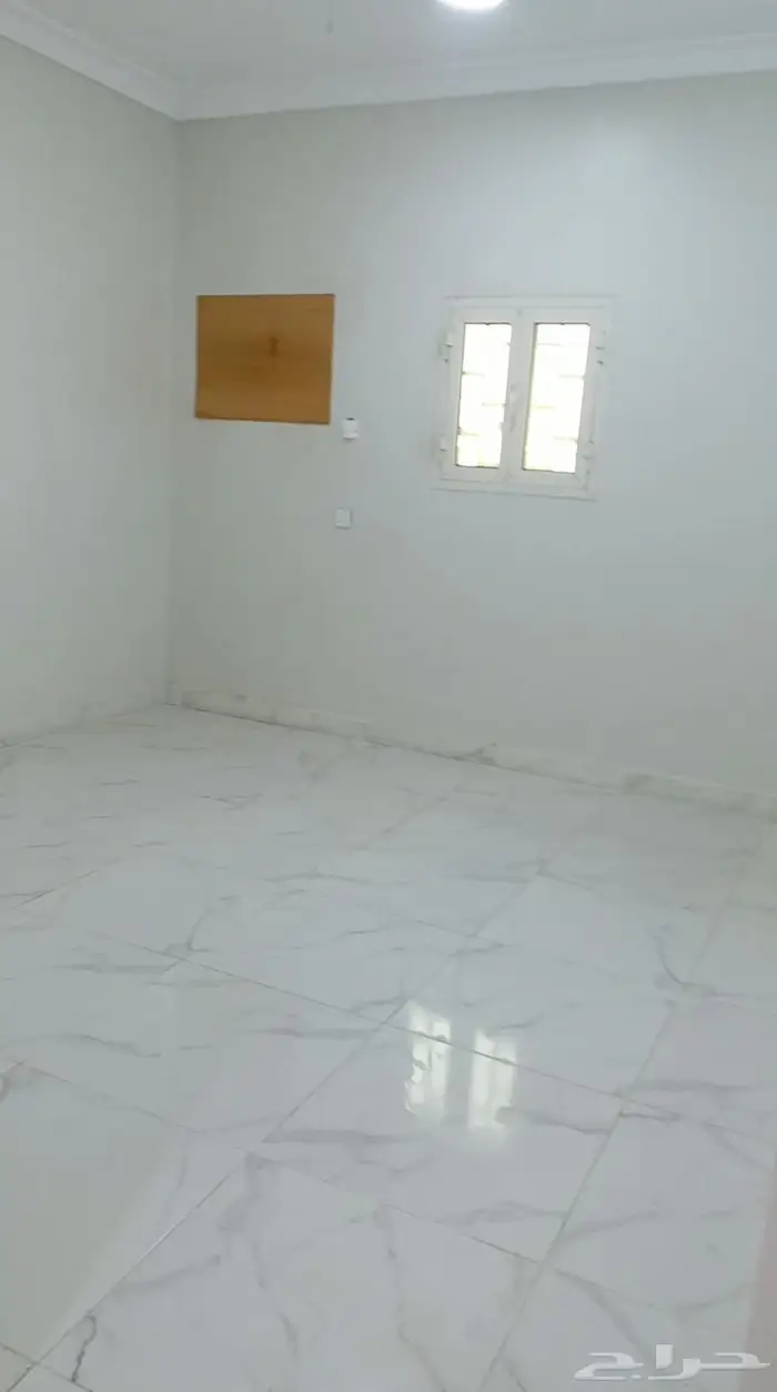 شقة للاجار في بيش 1