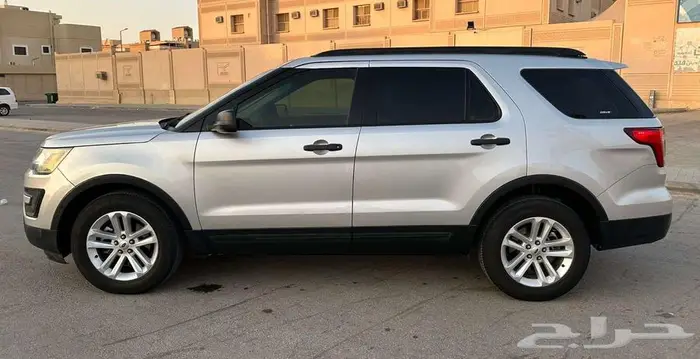 للبيع فورد اكسبلور ستاندر بدون دبل 7