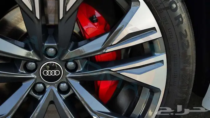 اودي كيو 8 اس لاين بروغرس 2025 خليجي اصفار مع ضمان الوكيل 32