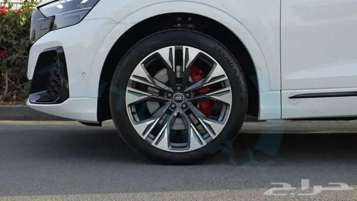 اودي كيو 8 اس لاين بروغرس 2025 خليجي اصفار مع ضمان الوكيل 35