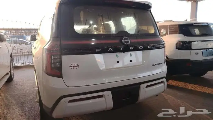 نيسان بلاتنيوم 2026 12