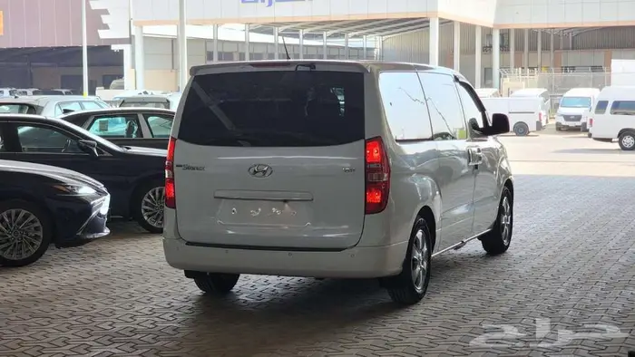 هونداي H1 ديزل موديل 2020عداد65000كم بطاقة جمركية وارد كوريا 4